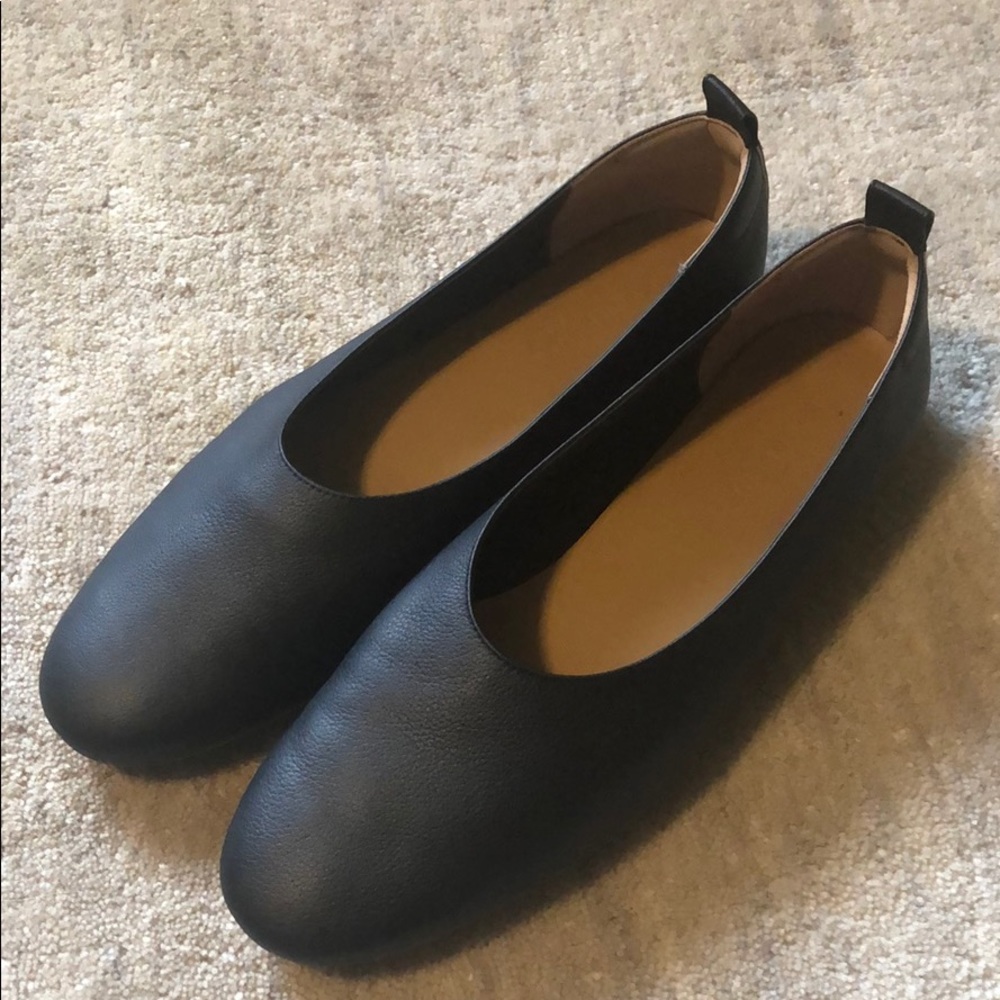 Brand new Black Everlane Leather Day Glove